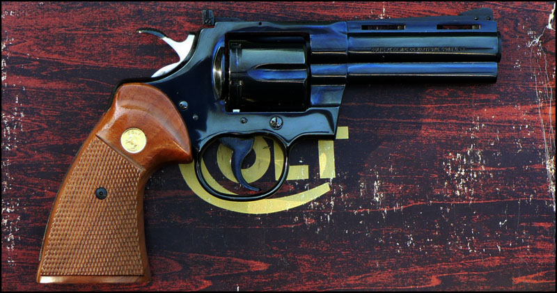 ��������� Colt Python